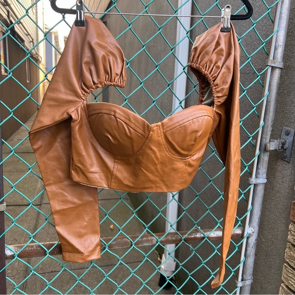 Camel Vegan Faux Leather Cropped Top M - Picture 2 of 14